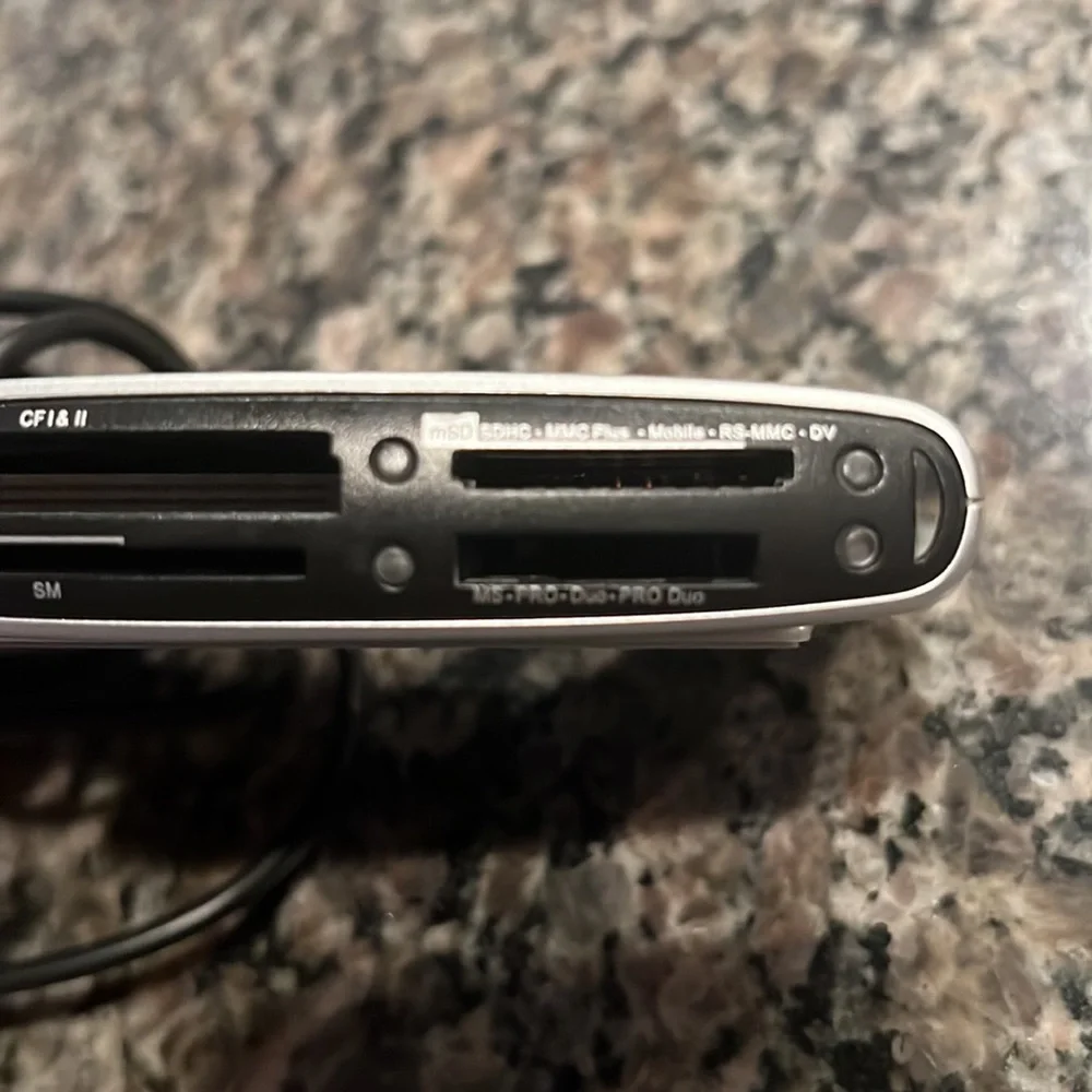 SanDisk ImageMate 12 in 1 SDDR-89 Card Reader